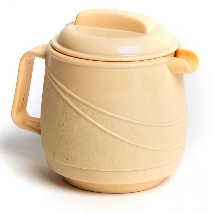 Moderne Insulated Beverage Pourer Yellow With Lid