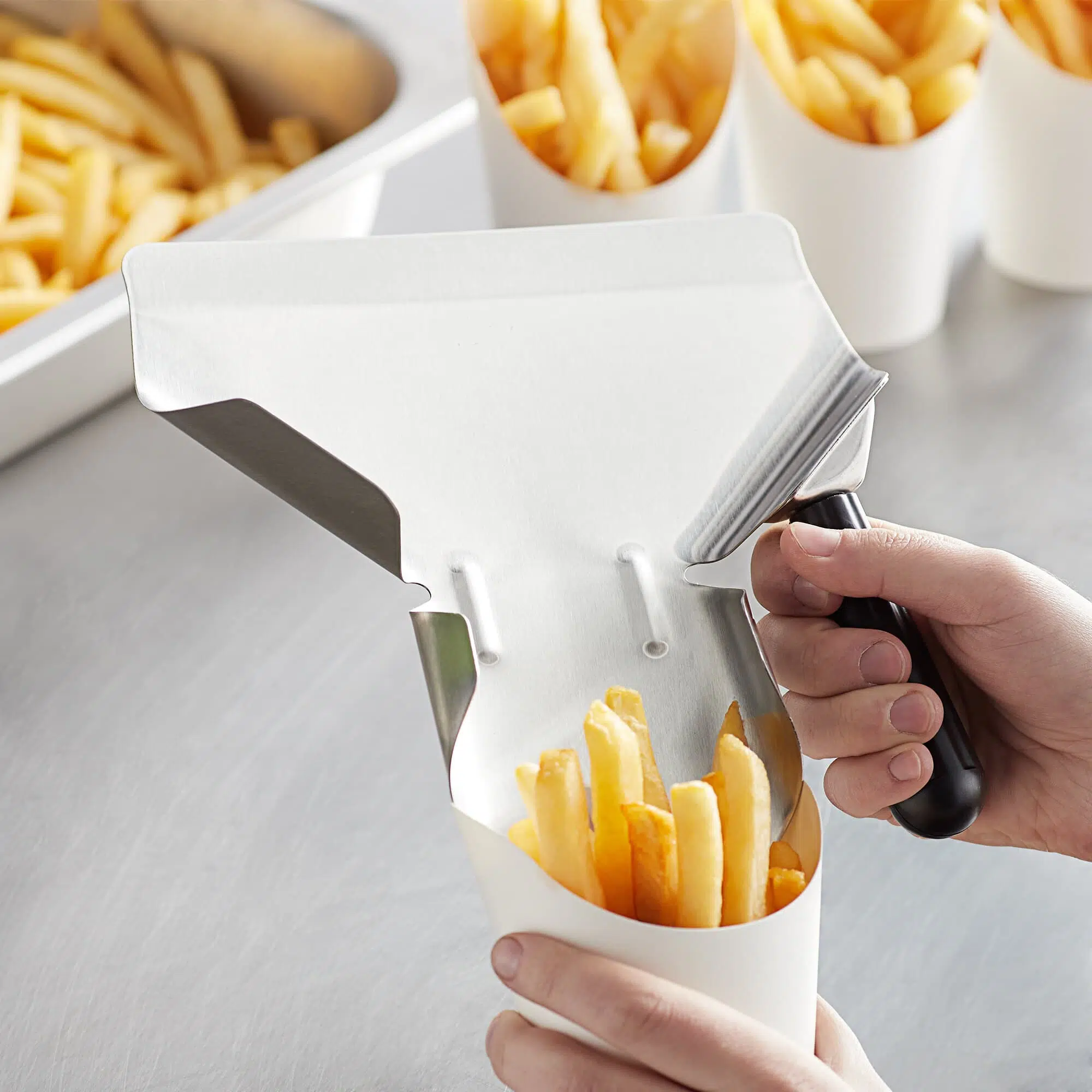 Chip Bagger Scoop Right Handed