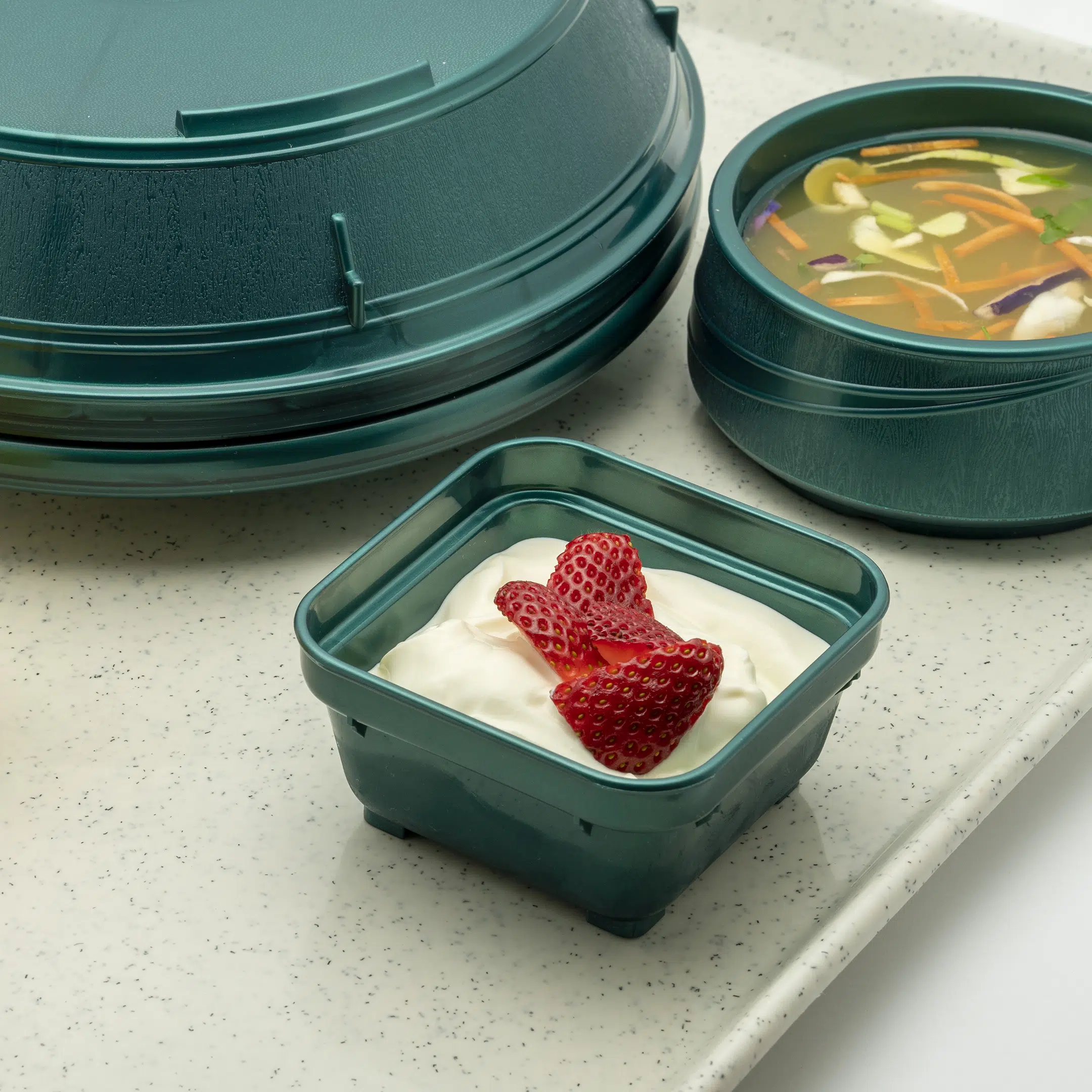 KH Square Bowl Green Lifestyle