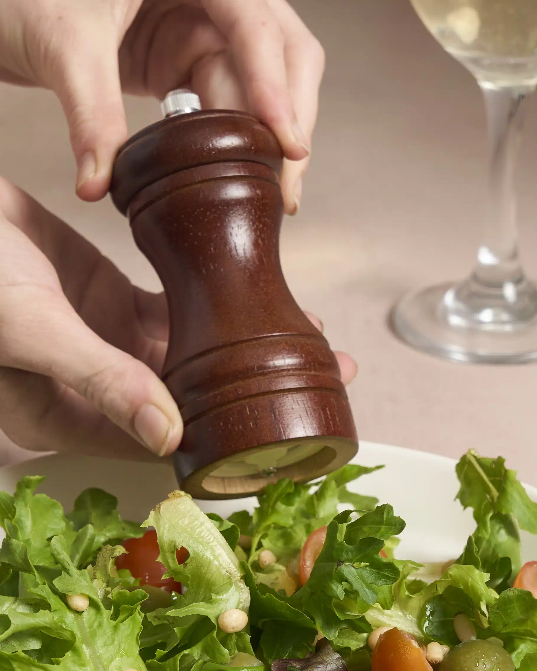 KH HandKraft® Wood Pepper Grinder Dark Brown - Image 2