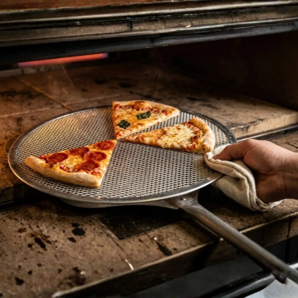 KH Amore® Pizza Screen Aluminum - Image 2